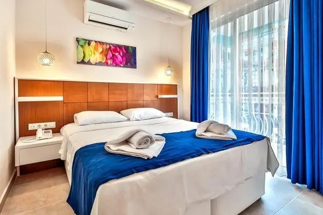 Standart Oda, Havuz Manzaralı, Balkonlu
