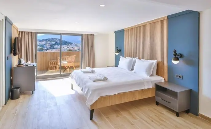Çatı Katı Deluxe Oda, Deniz Manzaralı, Jakuzili (2 Kişilik)