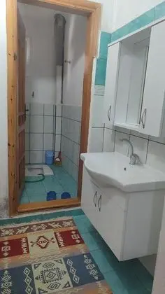 Daire-İKi Yatak Odalı,Bahçe Manzaralı,1. Kat