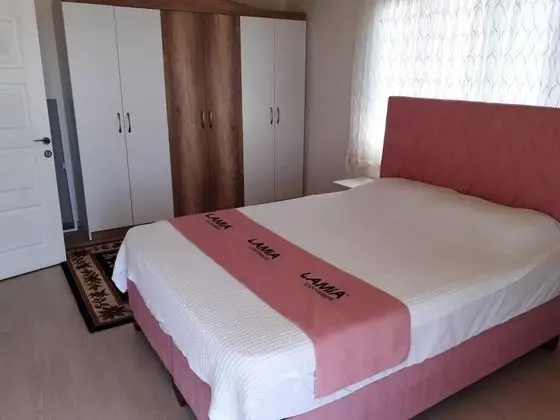 Daire-İki Yatak Odalı, Şehir veya Dağ Manzaralı, Balkonlu