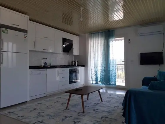 Daire-İki Yatak Odalı, Şehir veya Dağ Manzaralı, Balkonlu
