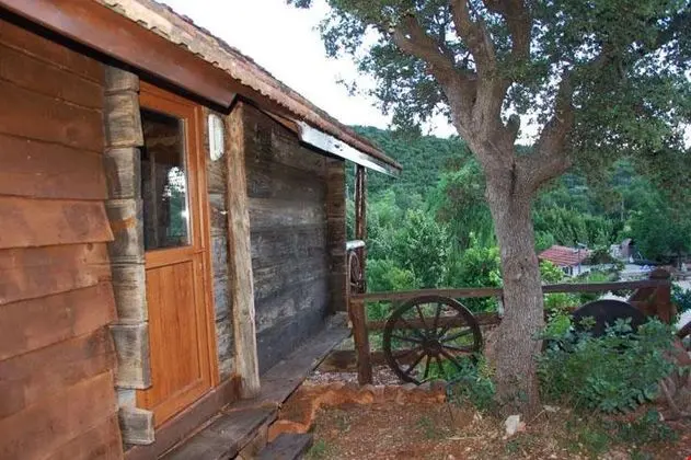 Bungalow, Avlu Manzaralı