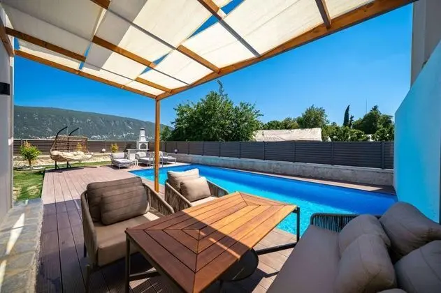 Dublex Villa-İki Yatak Odalı, Havuz ve Bahçe Manzaralı, Özel Havuzlu