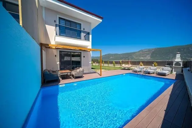 Dublex Villa-İki Yatak Odalı, Havuz ve Bahçe Manzaralı, Özel Havuzlu