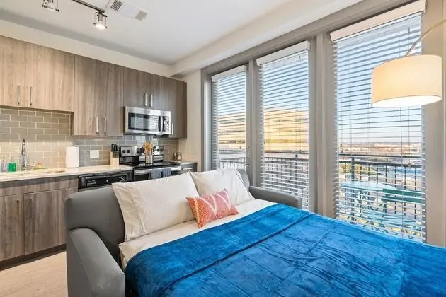 Signature Stüdyo, Balkon (Self Check-in with Virtual Front Desk)