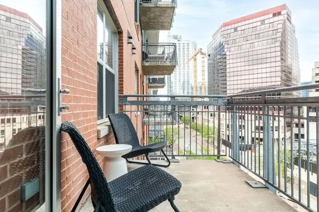 Deluxe Apart Daire, 1 Yatak Odası, Sigara İçilmez, Balkon (Self Check-in with Virtual Front Desk)