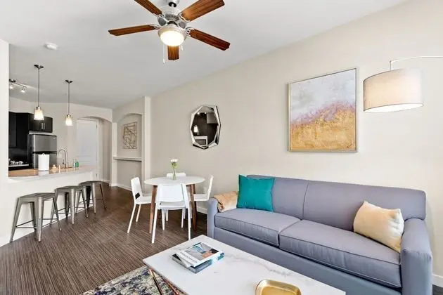 Comfort Apart Daire, 1 En Büyük (King) Boy Yatak ve Çekyat (Self Check-in with Virtual Front Desk)