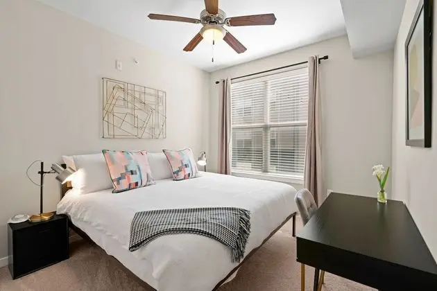 Signature Apart Daire, 2 Yatak Odası, Sigara İçilmez (Self Check-in with Virtual Front Desk)
