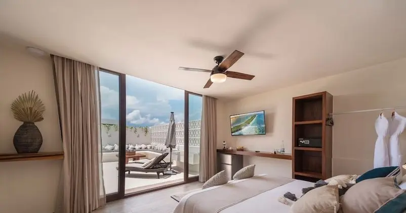 Deluxe Çatı Katı Süiti (Penthouse), 1 En Büyük (King) Boy Yatak, Kişiye Özel Havuzlu