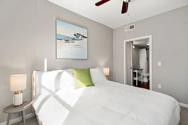 Comfort Apart Daire, 1 En Büyük (King) Boy Yatak ve Çekyat (Self Check-in with Virtual Front Desk)