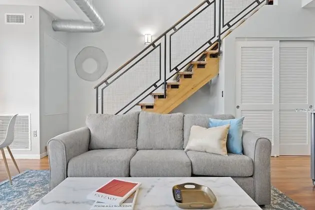City Çatı Katı (Loft), 1 Yatak Odası, Sigara İçilmez, Balkon (Self Check-in with Virtual Front Desk)