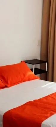 Tek Büyük Yataklı Oda, 1 Çift Kişilik Yatak