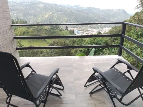 Royal Kulübe, Sigara İçilmez, Dağ Manzaralı