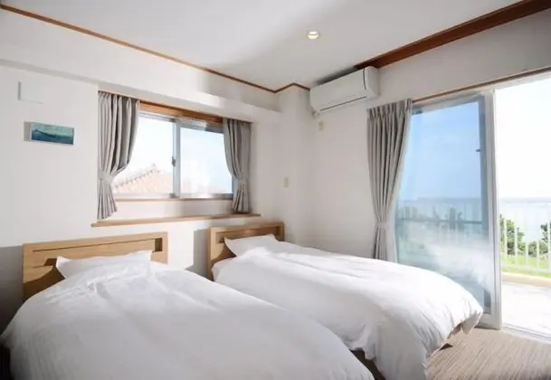 Ev, Sigara İçilmez (Private Vacation)