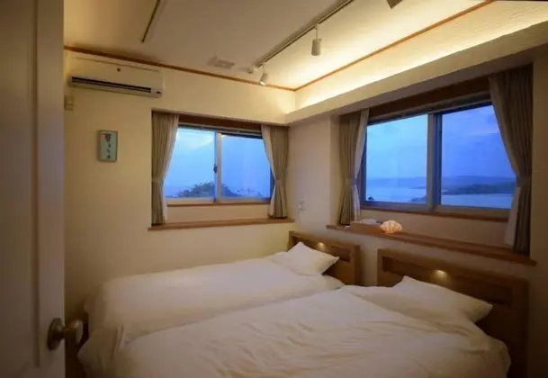 Ev, Sigara İçilmez (Private Vacation)