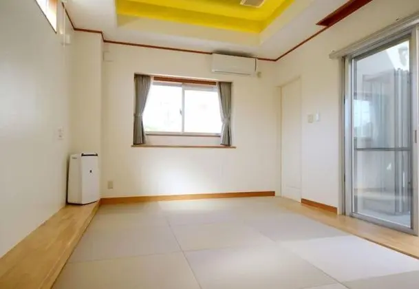 Ev, Sigara İçilmez (Private Vacation)