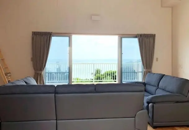 Ev, Sigara İçilmez (Private Vacation)