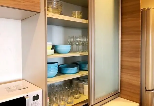 Ev, Sigara İçilmez (Private Vacation)