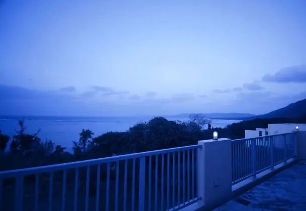 Ev, Sigara İçilmez (Private Vacation)