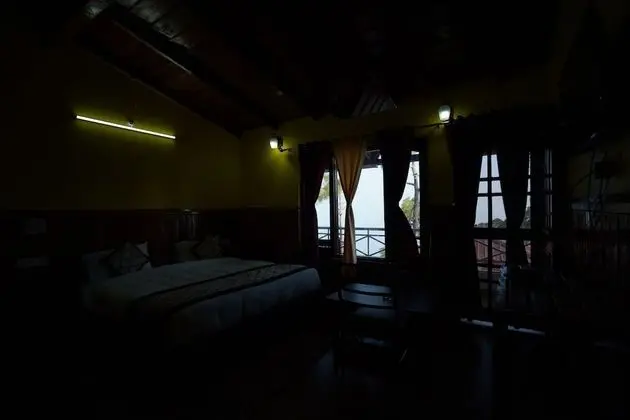 Executive Room With Balcony (Himalayan View)