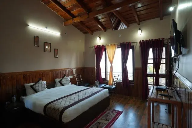 Executive Room With Balcony (Himalayan View)