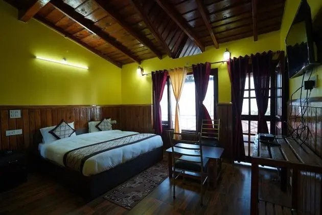Executive Room With Balcony (Himalayan View)