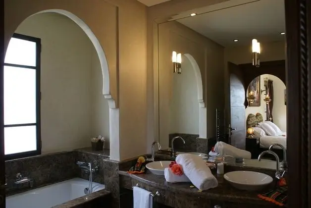 Junior Süit, 1 Yatak Odası, Küvet