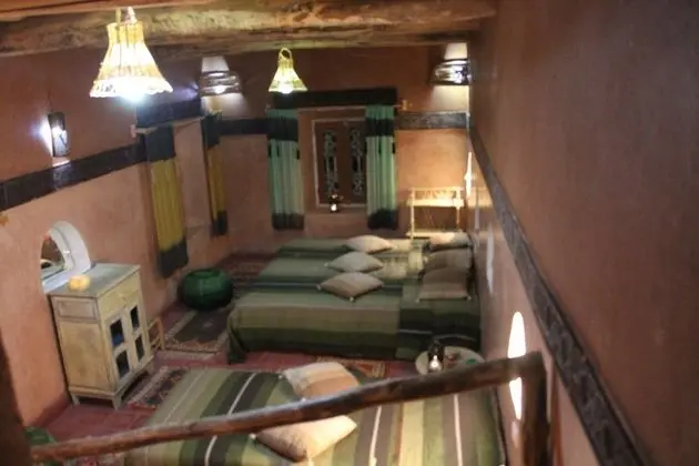 Üç Kişilik Oda