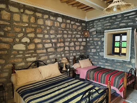 Classic Üç Kişilik Oda