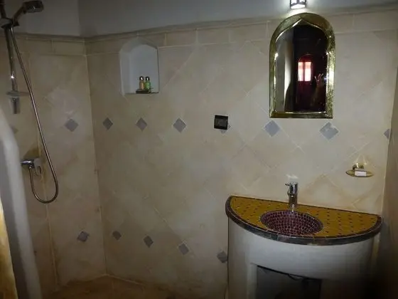 Standard Süit, 1 Çift Kişilik Yatak, Özel Banyo, Zemin Kat