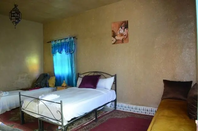 Tek Büyük Yataklı Oda, Ortak Banyo