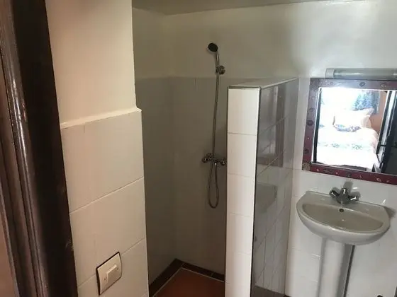 Tek Büyük Yataklı Oda, Havuz Manzaralı (Chameaux)