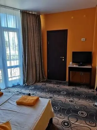 Standard Tek Büyük veya İki Ayrı Yataklı Oda