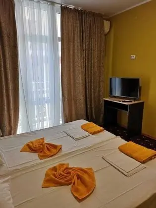 Üç Kişilik Oda