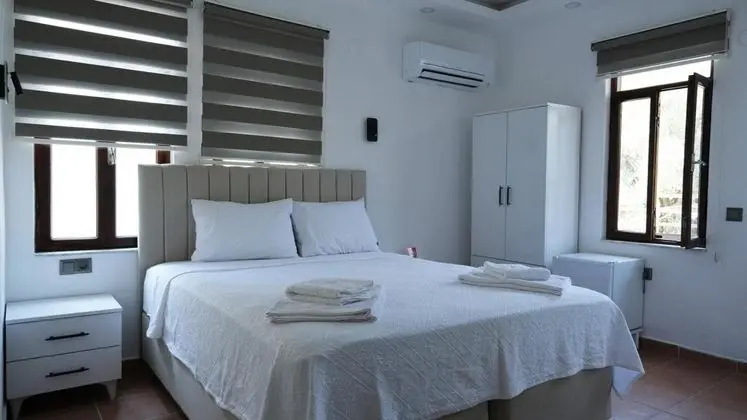 Standart Oda, Kara Manzaralı, Balkonlu