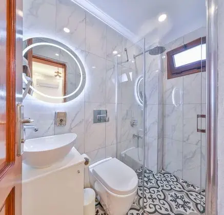 Standart Oda, Kara Manzaralı, Balkonlu