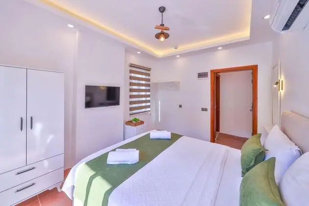 Standart Oda, Kara Manzaralı, Balkonlu