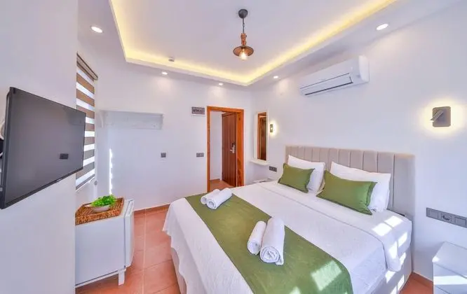 Standart Oda, Kara Manzaralı, Balkonlu
