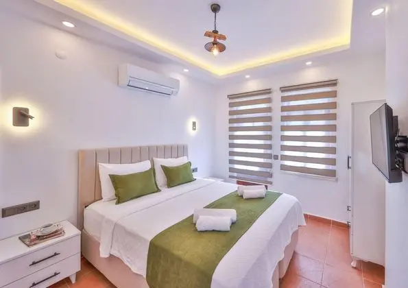 Standart Oda, Kara Manzaralı, Balkonlu