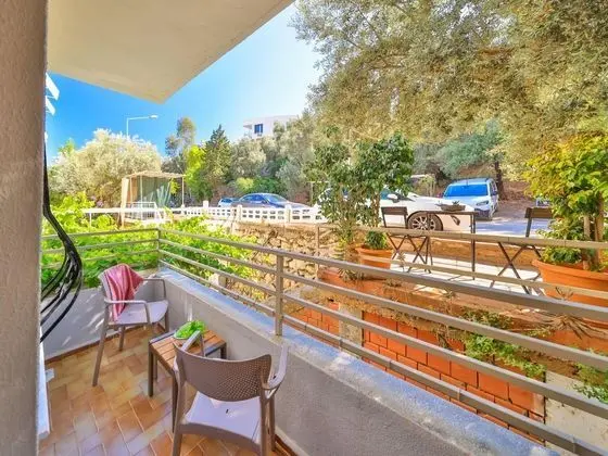 Standart Oda, Kara Manzaralı, Balkonlu