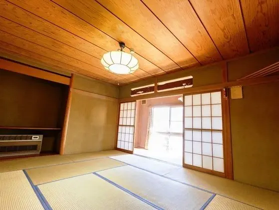 Traditional Üç Kişilik Oda (Japanese Style)