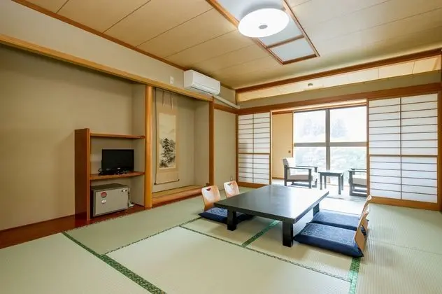 Traditional Oda, Sigara İçilmez, Ortak Banyo (Japanese-Style or Room withTatamiarea)