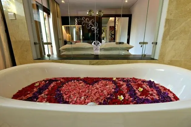 One-bedroom Royal Pool Villa