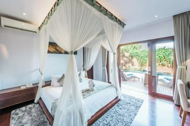 Three-bedroom Family Pool Villa