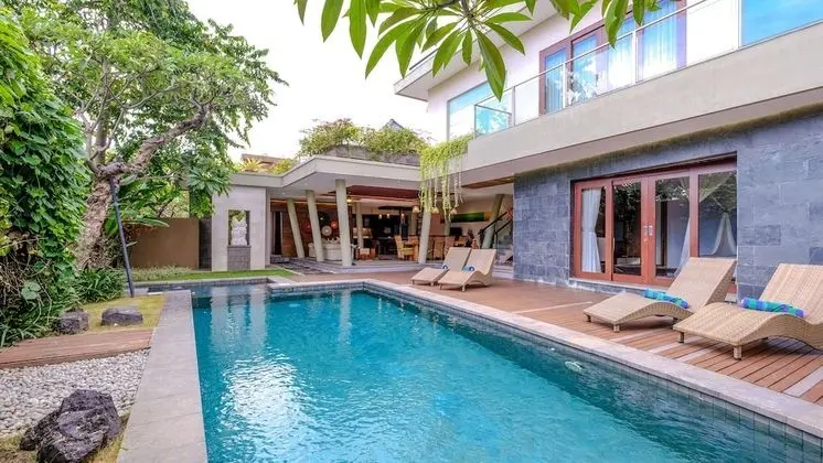 Three-bedroom Family Pool Villa
