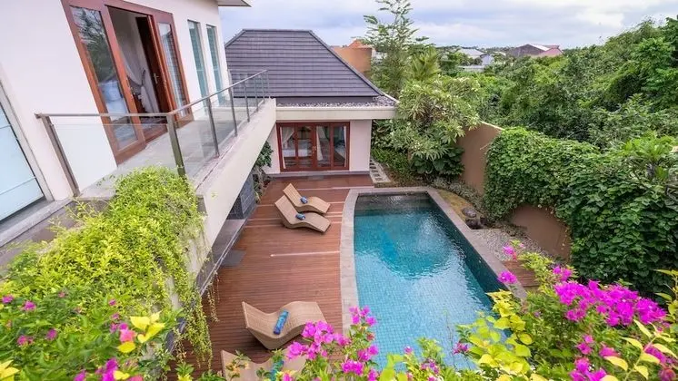 Three-bedroom Family Pool Villa