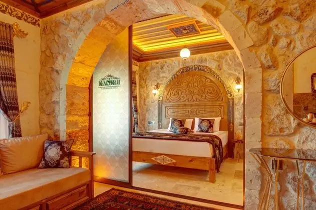 Deluxe Suit,    , Jakuzili ve Balkonlu