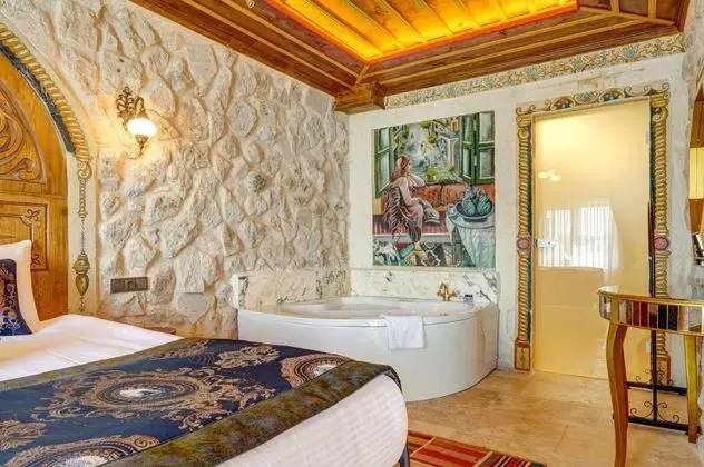 Junior Suite,    , Jakuzili