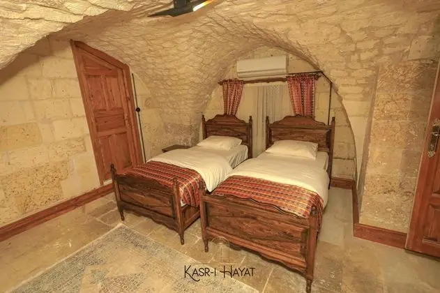 Twin, Manzarasız, Giriş Katı
