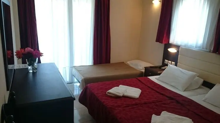 Basic İki Ayrı Yataklı Oda, Kısmi Deniz Manzaralı